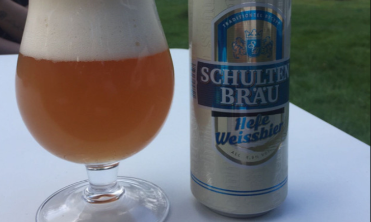 Glas gevuld met Schultenbrau Hefe Weissbier